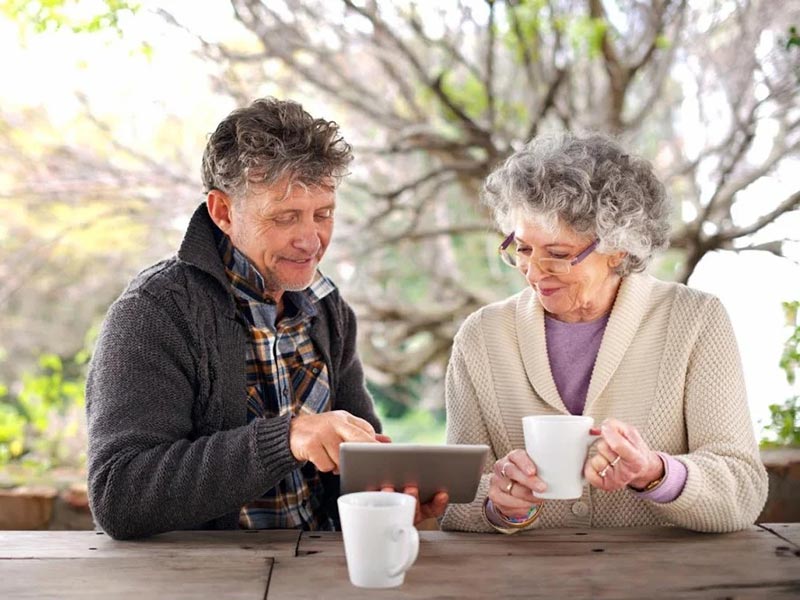 Featured image for “Signs It’s Time to Discuss Senior Living Options”